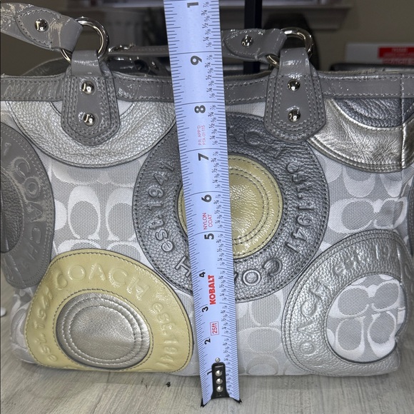 Coach Madison Mia Multi-Color East West Patchwork Circle Pattern Tote - Picture 10 of 12